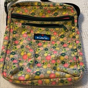 Kavu Crossbody bag